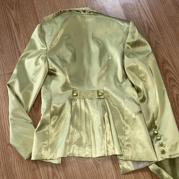 Vintage satin lime green suit 🕺🏻🪩 - Picture 3 of 5